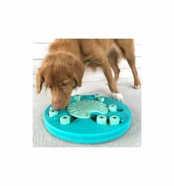 NINA OTTOSON Dog Worker