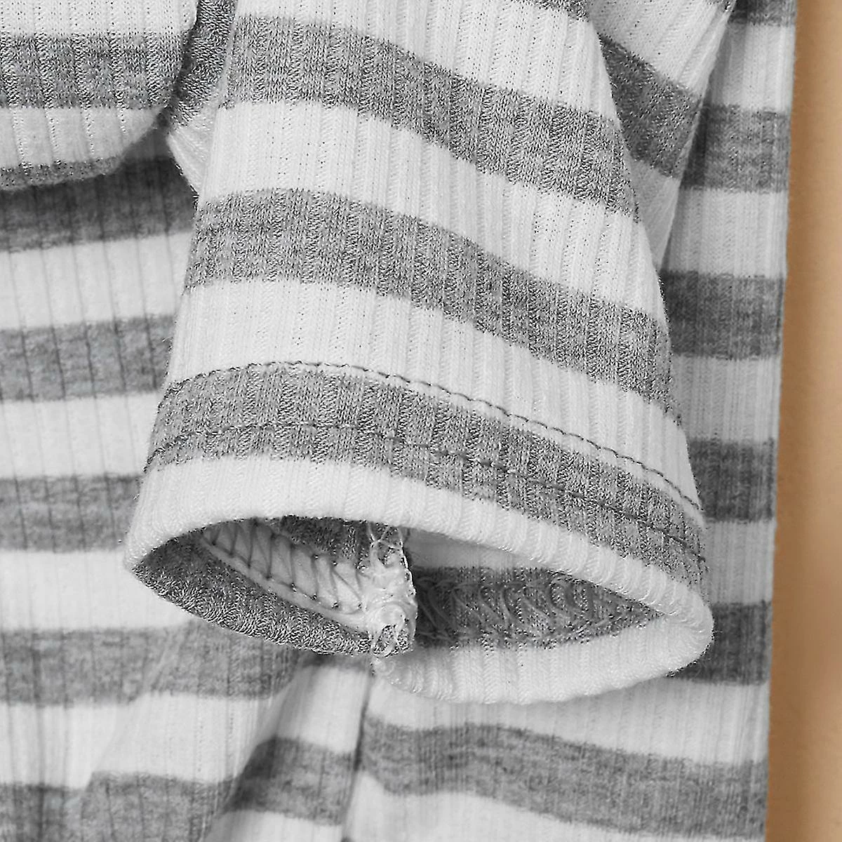 Hua Hui Rayures élégantes Élastique Puppy Dog Cat T-shirt Home Apparel Pet Clothes - Gris / Xxl – Image 3